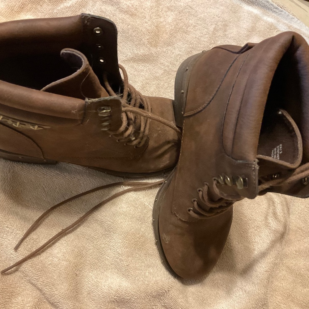 Ankle boots